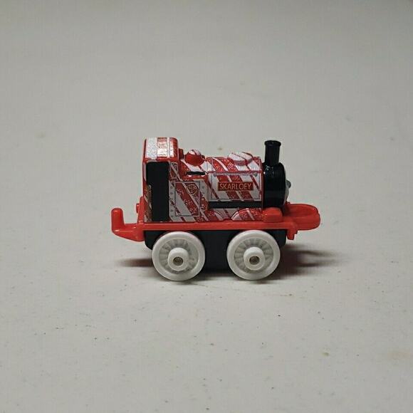 Thomas & Friends MINIS Peppermint Candy Skarloey Sweets Theme - Picture 3 of 5
